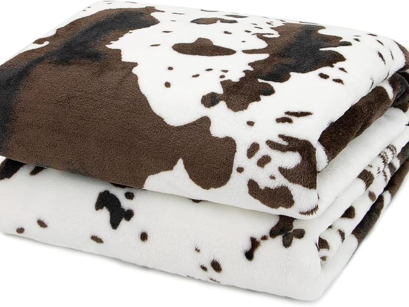 Cow Print Flannel Blanket Halloween Decor Soft Comfy Warm Throw Blanket Napping Blanket - 40"X50"