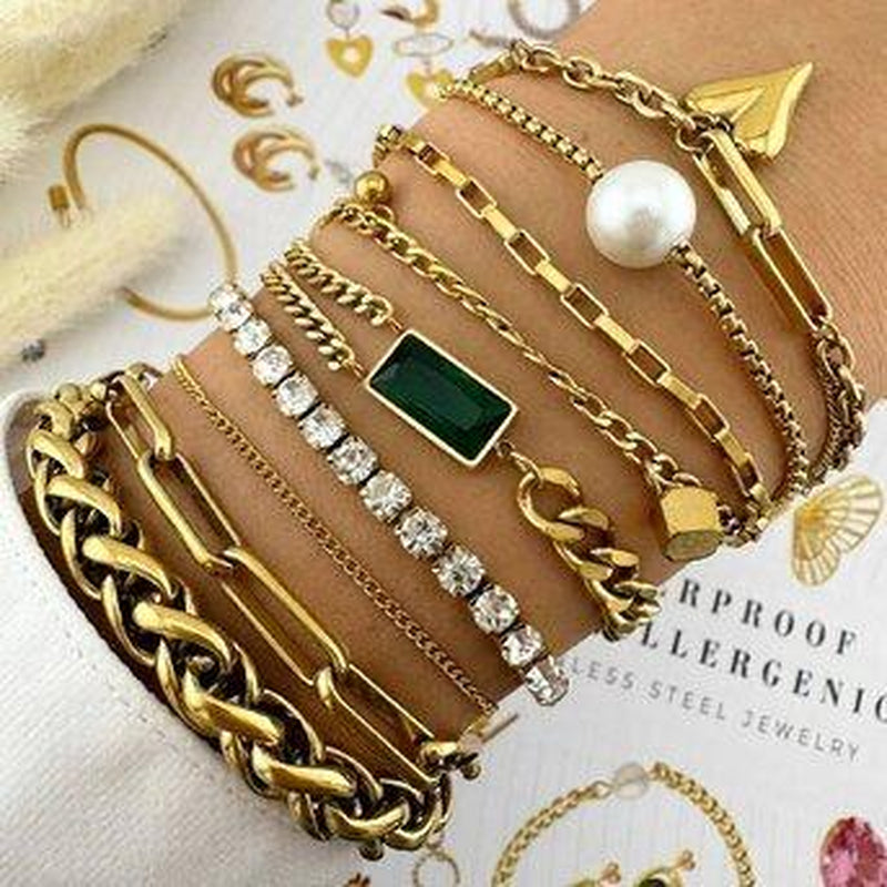 Paisley Heartsgreen Stone Bracelet